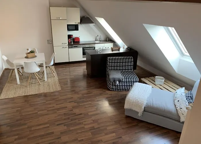 Canaletto Apartment *